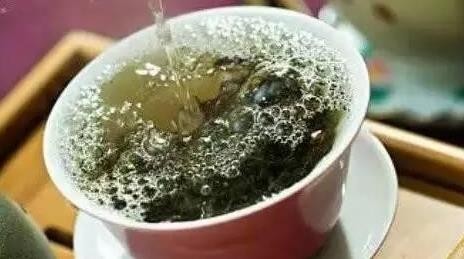 茶汤中的那些泡沫，究竟是好还是坏？