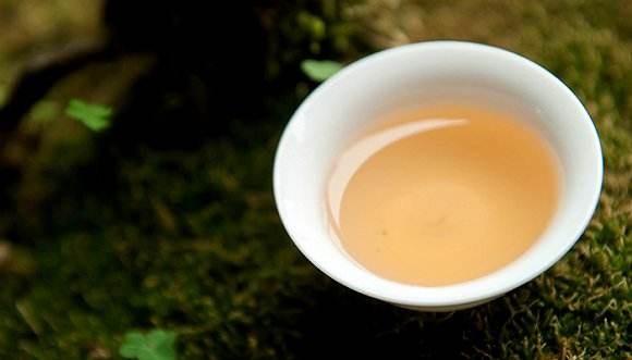 喝茶，泡茶用什么水最好？