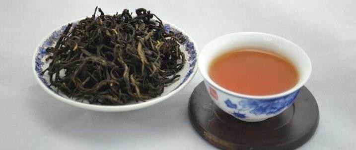 凤凰水仙茶叶外形特点是什么(凤凰山水仙茶的特点和特征)