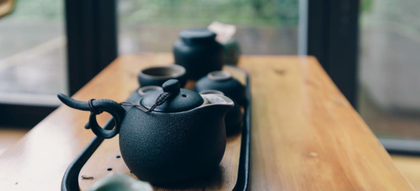 怎样使用茶壶冲泡绿茶？有哪些步骤？