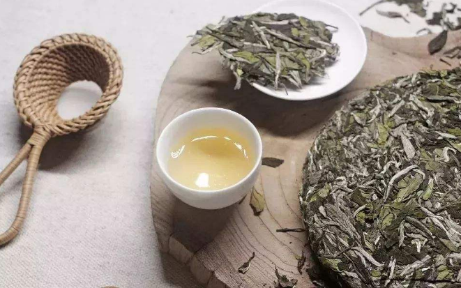 白茶的制作工艺流程，智慧于勤劳的结晶全在茶里