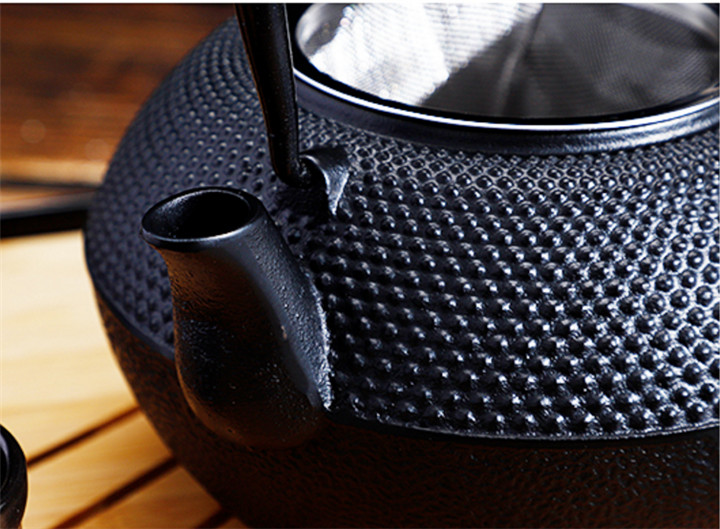 你家泡茶的铁壶还经常生锈吗？