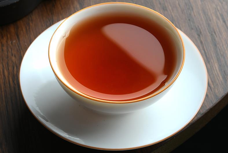 看完英国人疫情下的操作，只想喝杯红茶压压惊！