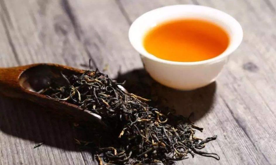 从外形上怎么区分绿茶和红茶