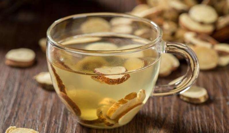 黄芪和绿茶能一起泡水喝吗