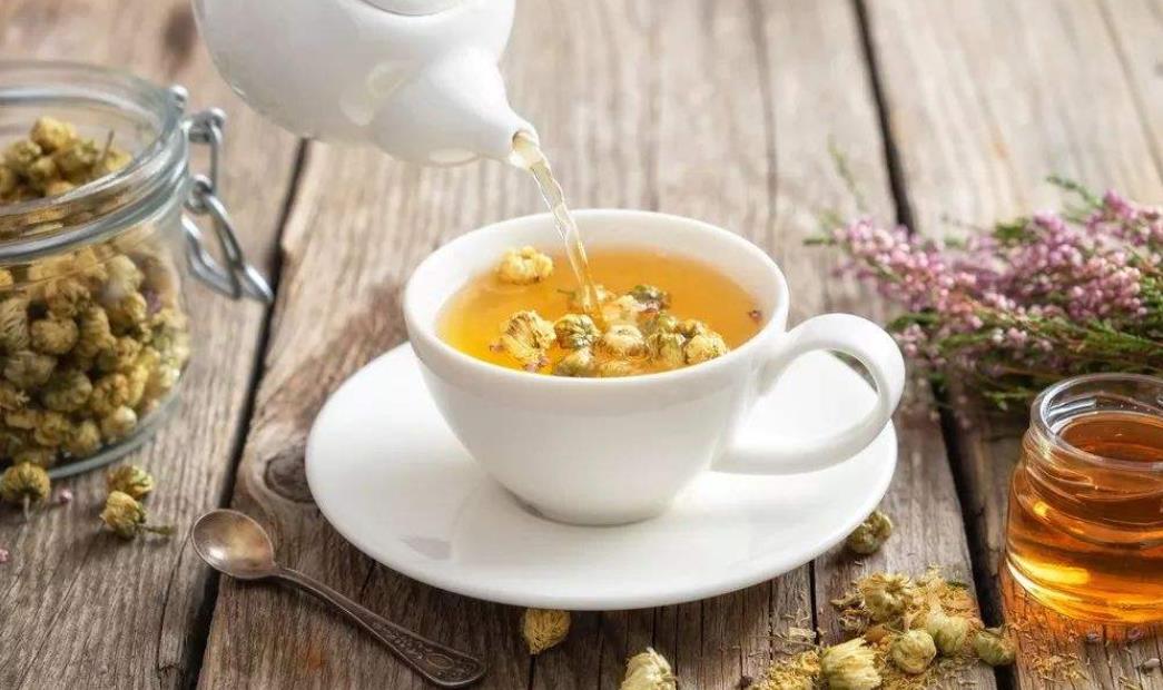 菊花蜂蜜茶的功效与禁忌