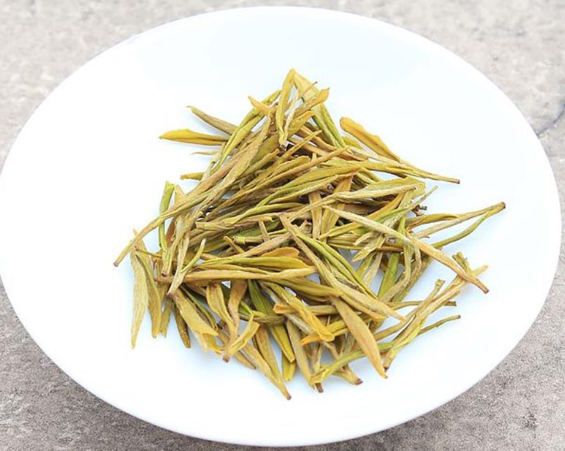 普通绿茶与黄金芽茶的区别