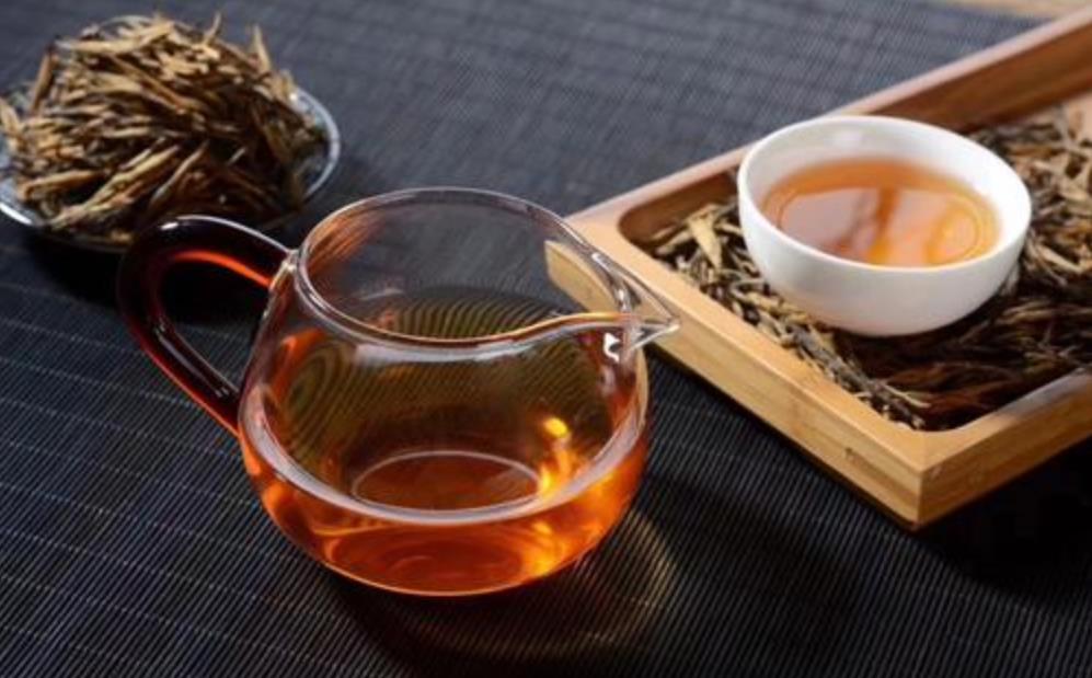 长期喝红茶的好处和副作用