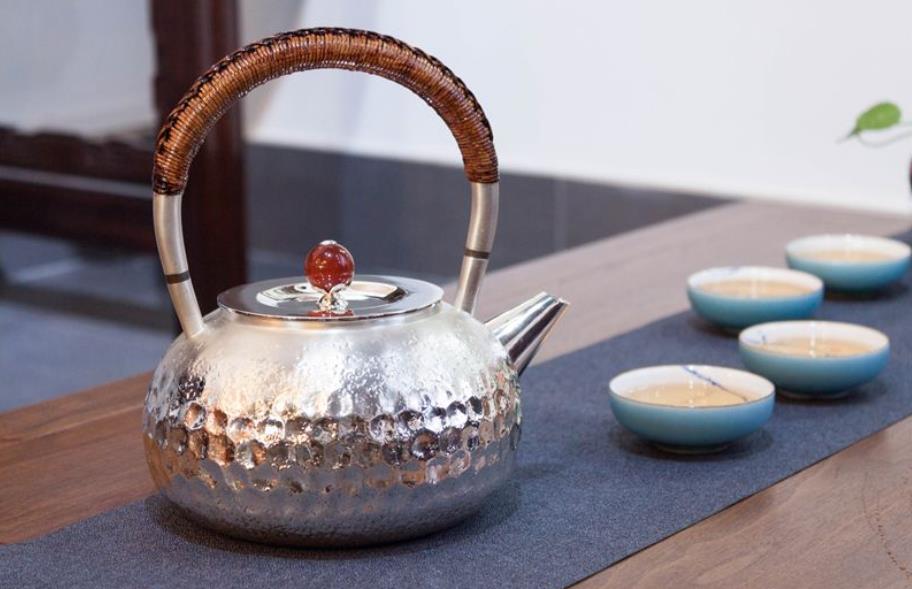 泡茶用的烧水壶用什么材质最好