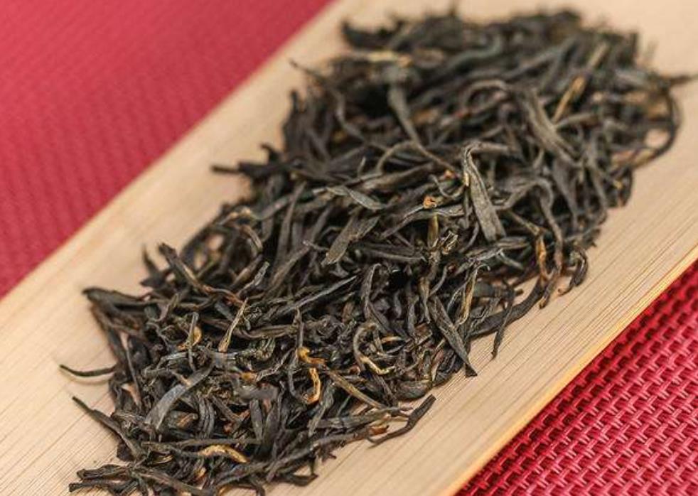 绿茶红茶白茶是怎么区分的
