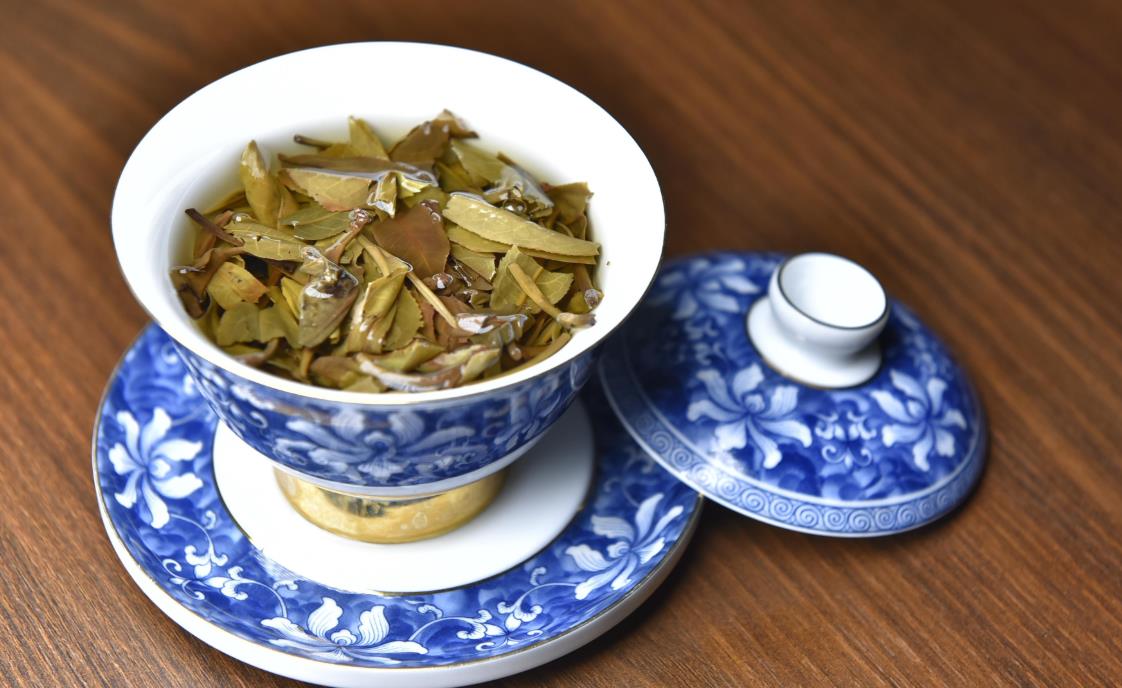 普洱茶叶能咀嚼吃吗