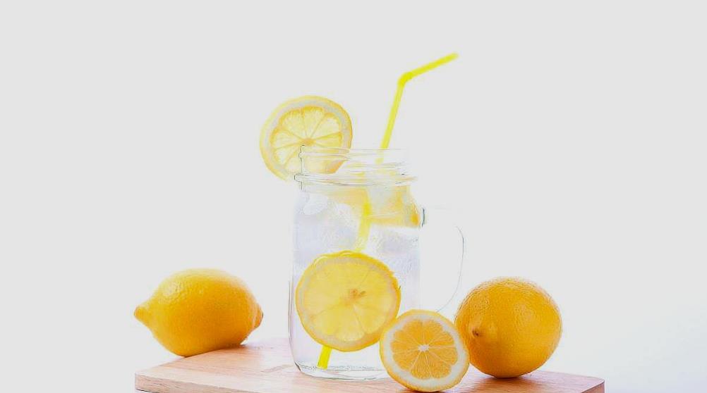 柠檬泡水可以天天长期喝吗