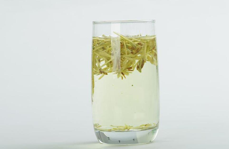 金银花能和茶叶一起泡水喝吗