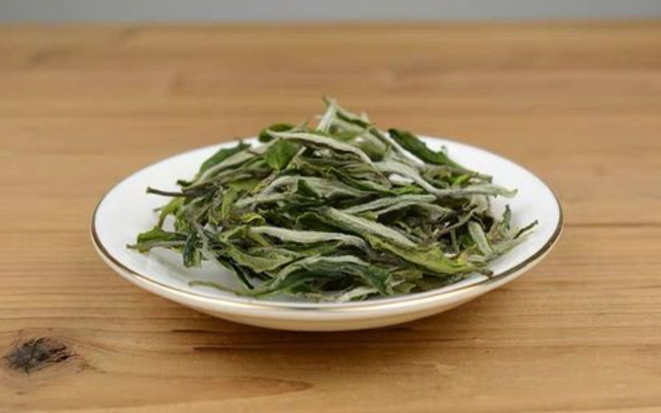 福鼎白茶的颜色是绿的，为什么还叫白茶呢
