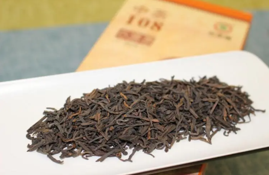 六堡茶采用什么茶种做原料